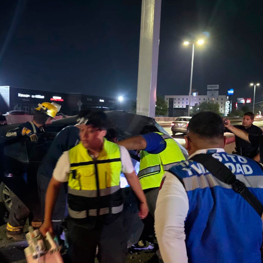 Fatal Accidente en el Periférico Deja Dos Hombres Muertos en Torreón